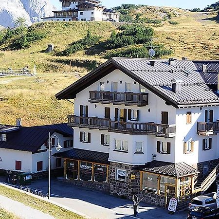 Hotel Alpenrose Пассо-Ролле Екстер'єр фото