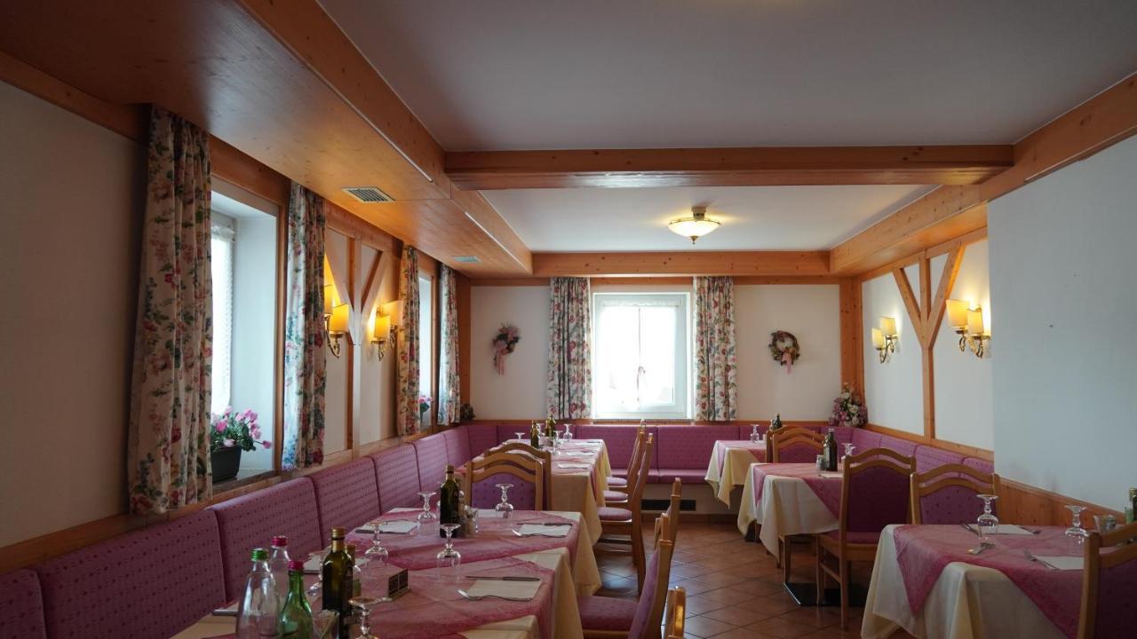 Hotel Alpenrose Пассо-Ролле Екстер'єр фото